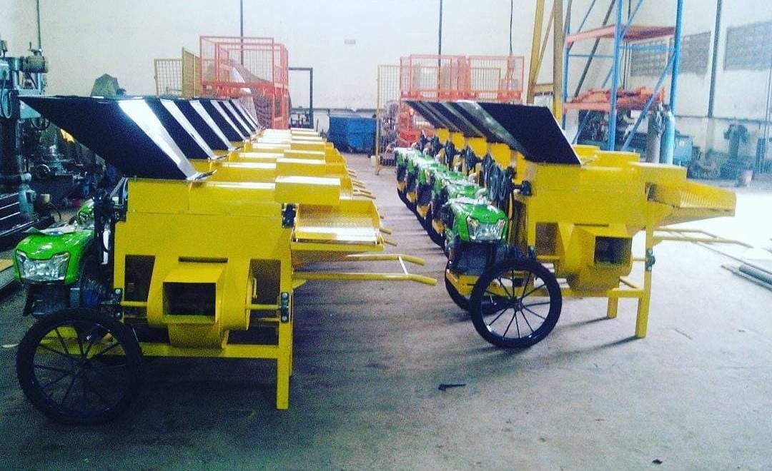 CORN SHELLER MACHINE