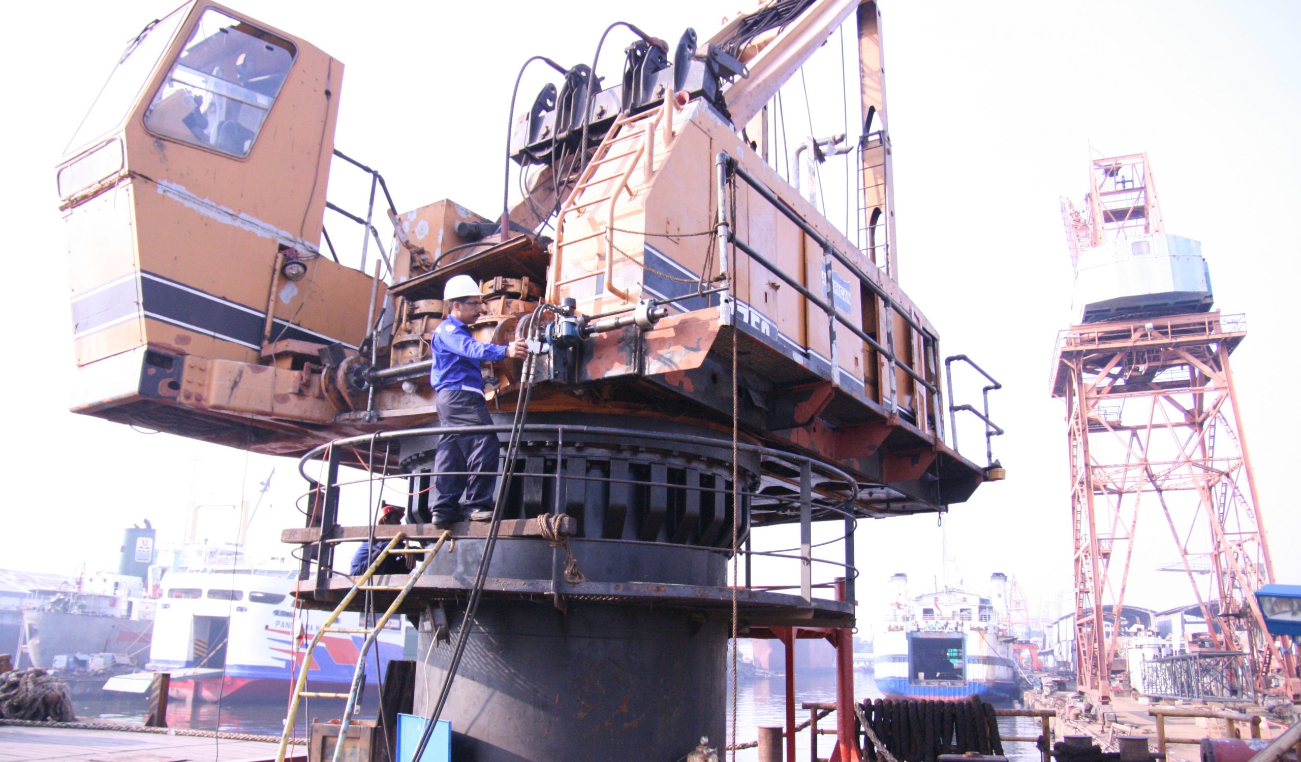 On-site repair CRANE